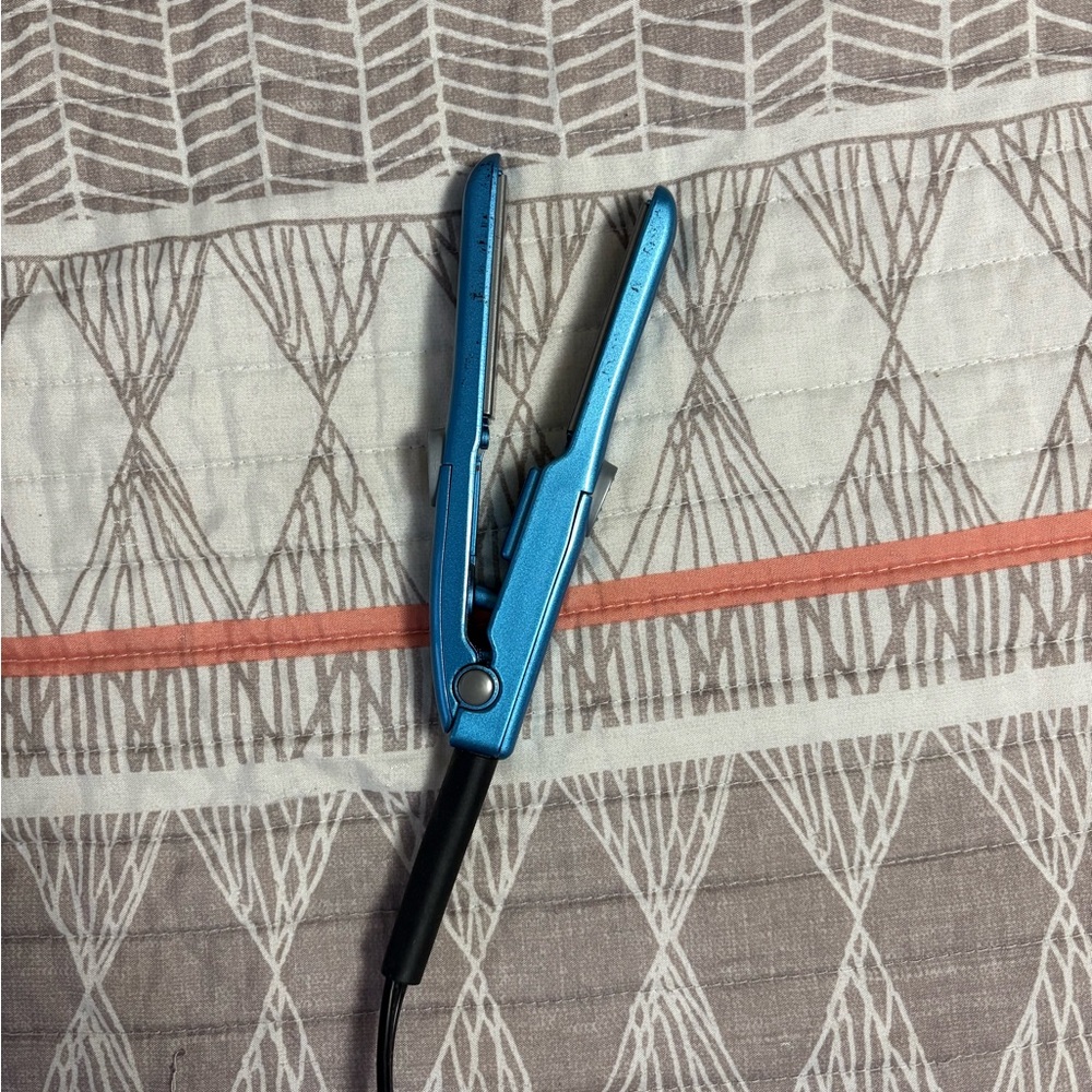Mini Blue Hair Straightener